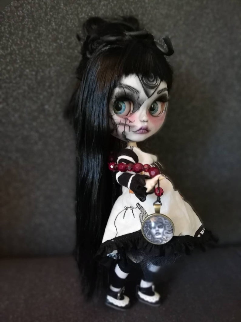 Medusa - Custom Blythe Doll One-Of-A-Kind OOAK Sold-out Custom Blythes