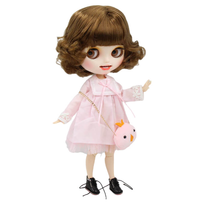 Fiona – Premium Custom Neo Blythe Doll with Brown Hair, White Skin & Matte Smiling Face Brown hair Matte face Smiling face White skin