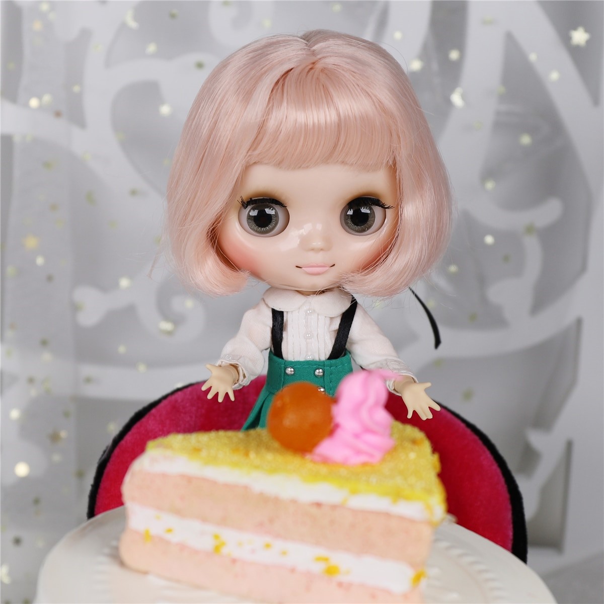 Middie Blythe Doll with Pink Hair, Tilting-Head & Jointed Body Middie Blythe Dolls