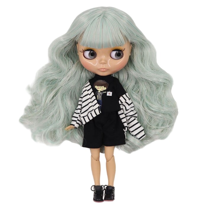 Esme – Premium Custom Neo Blythe Doll with Green Hair, Tan Skin & Shiny Cute Face Cute face Green hair Shiny face Tan skin