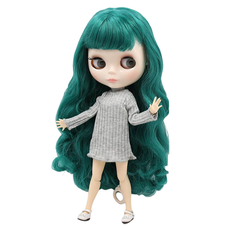 Pepper – Premium Custom Neo Blythe Doll with Green Hair, White Skin & Shiny Cute Face Cute face custom Blythe doll Green hair custom Blythe doll Shiny face custom Blythe doll White skin custom Blythe doll
