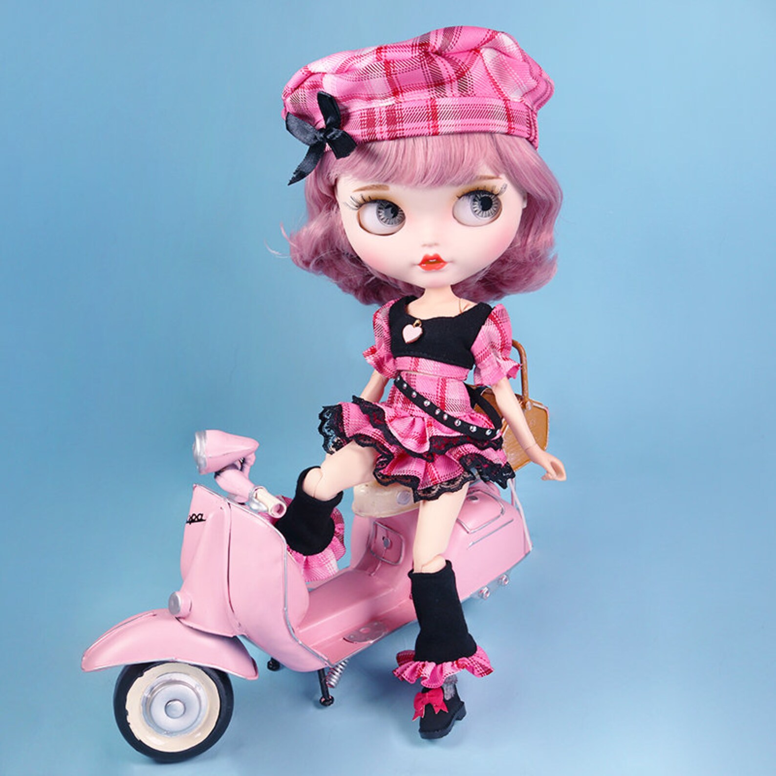 Neo Blythe Doll Black Hot Pink Goth Skirt Dress with Knee Socks Neo Blythe Doll Clothes
