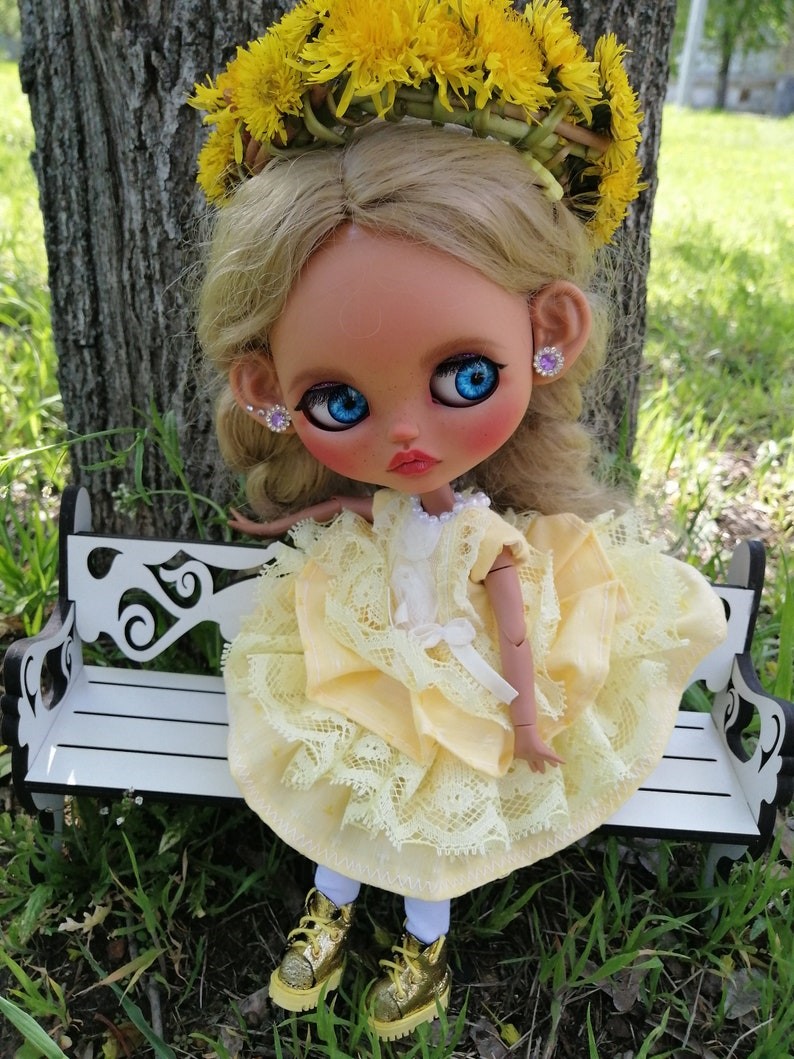Amelia – Custom Blythe Doll One-Of-A-Kind OOAK Custom OOAK Blythe Doll