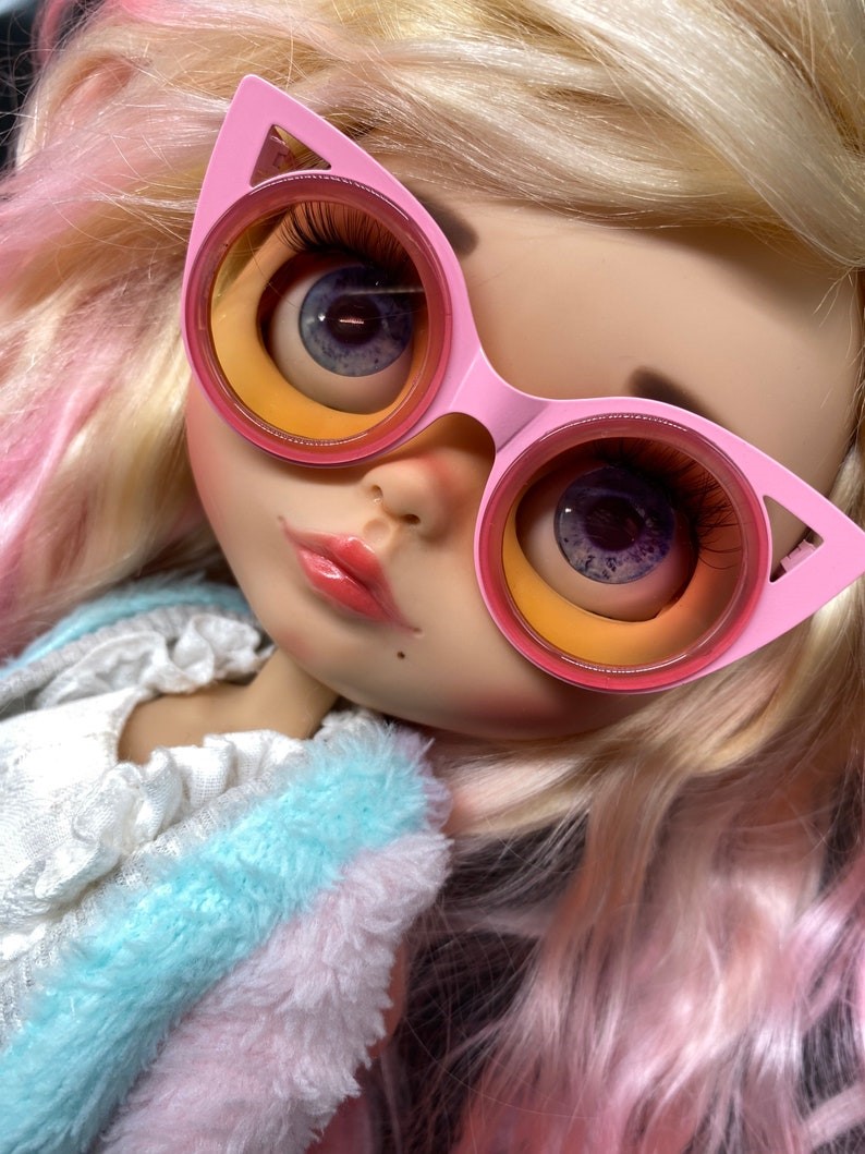Aurora – Custom Blythe Doll One-Of-A-Kind OOAK Custom OOAK Blythe Doll