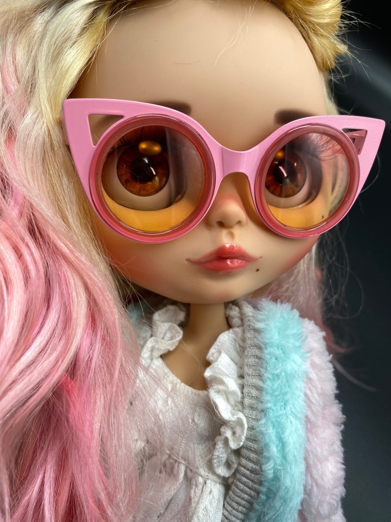 Aurora – Custom Blythe Doll One-Of-A-Kind OOAK Custom OOAK Blythe Doll