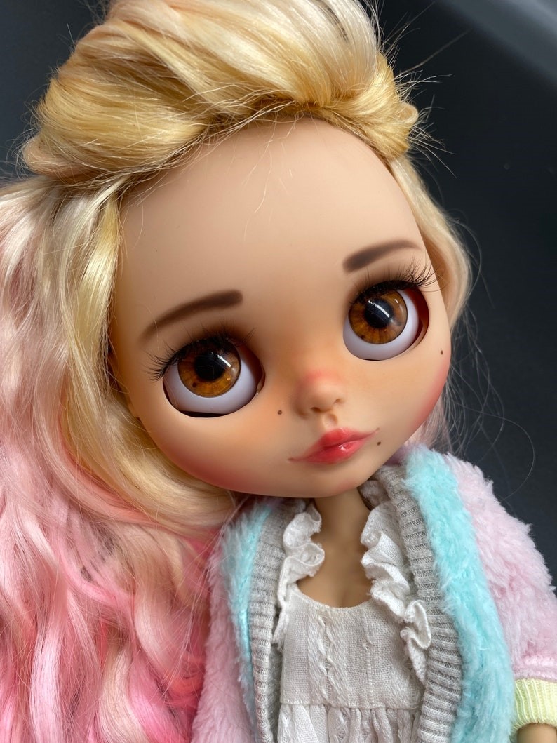Aurora – Custom Blythe Doll One-Of-A-Kind OOAK Custom OOAK Blythe Doll