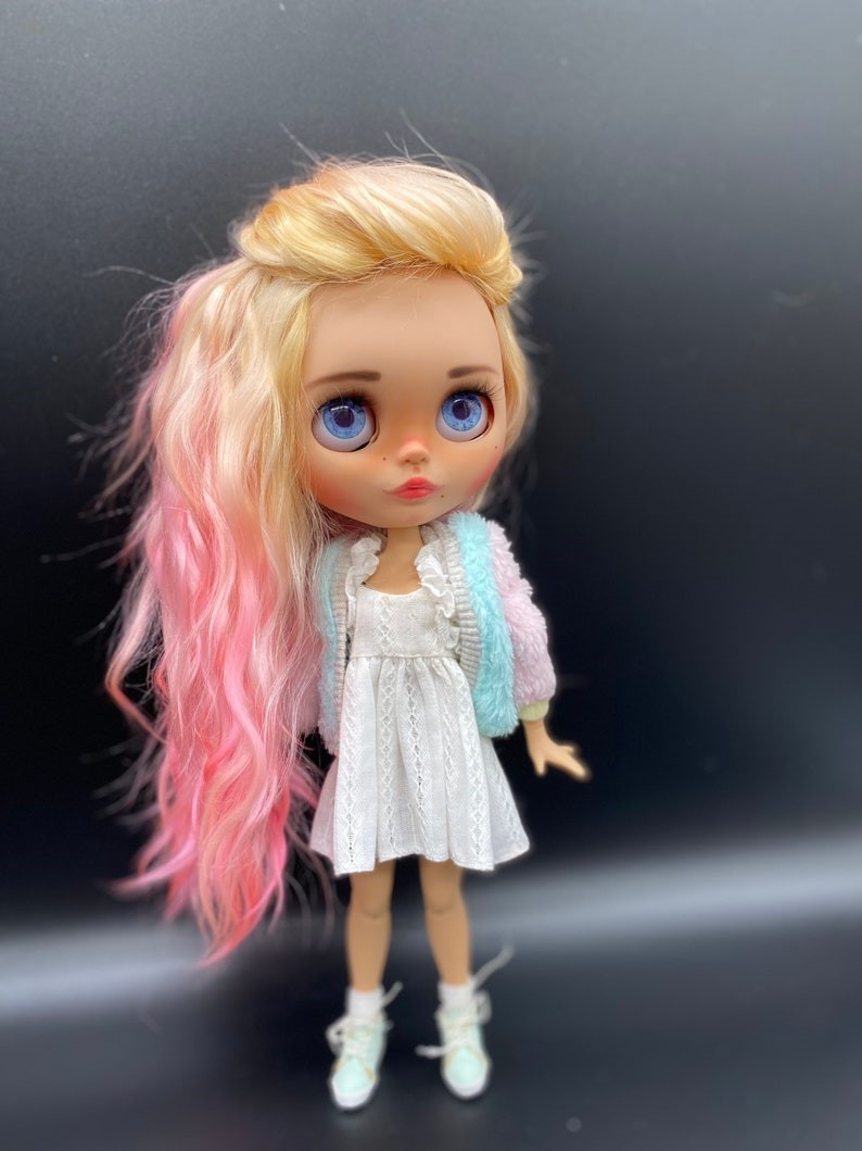 Aurora – Custom Blythe Doll One-Of-A-Kind OOAK Custom OOAK Blythe Doll