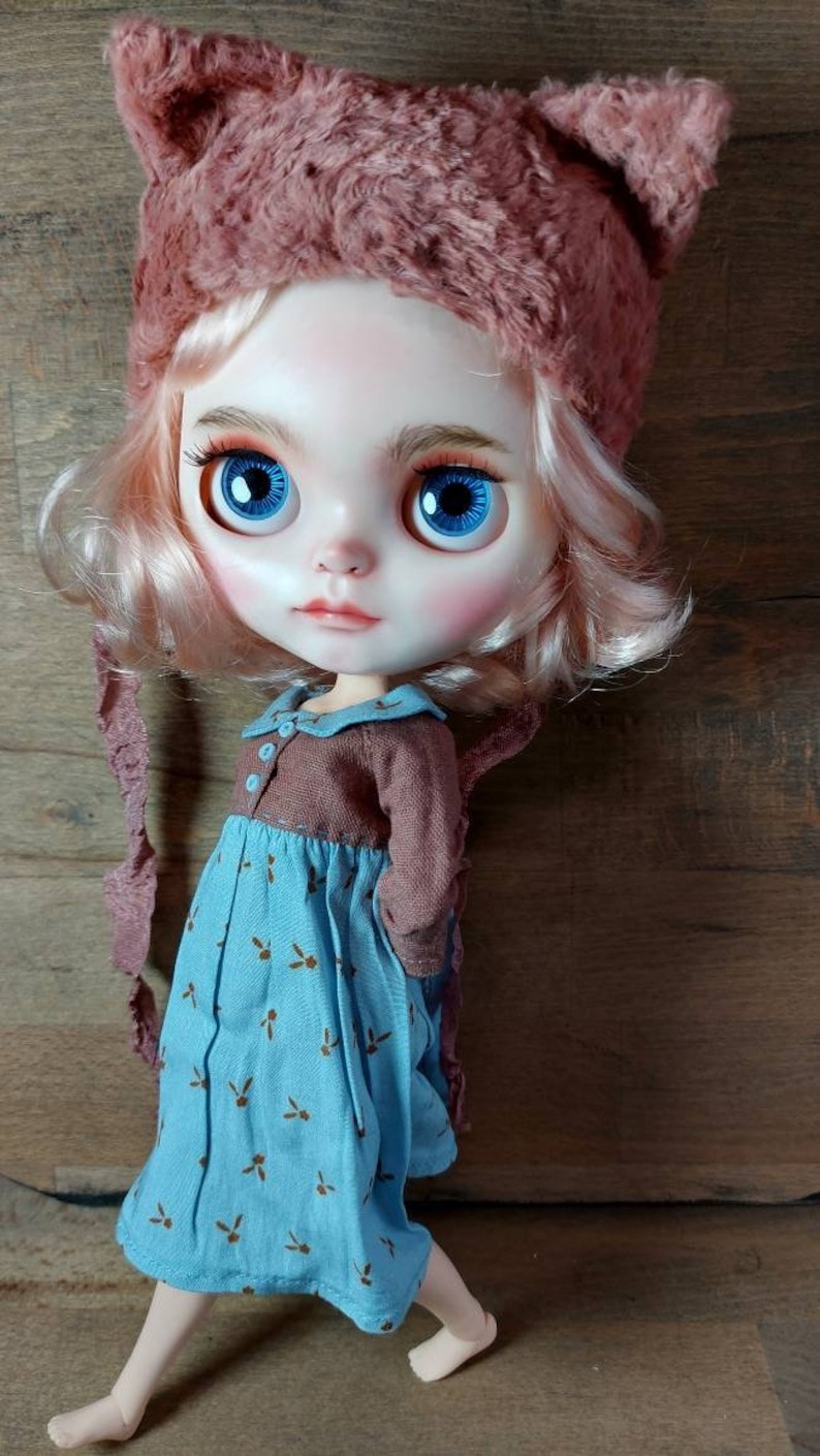 Chloe – Custom Blythe Doll One-Of-A-Kind OOAK Custom OOAK Blythe Doll