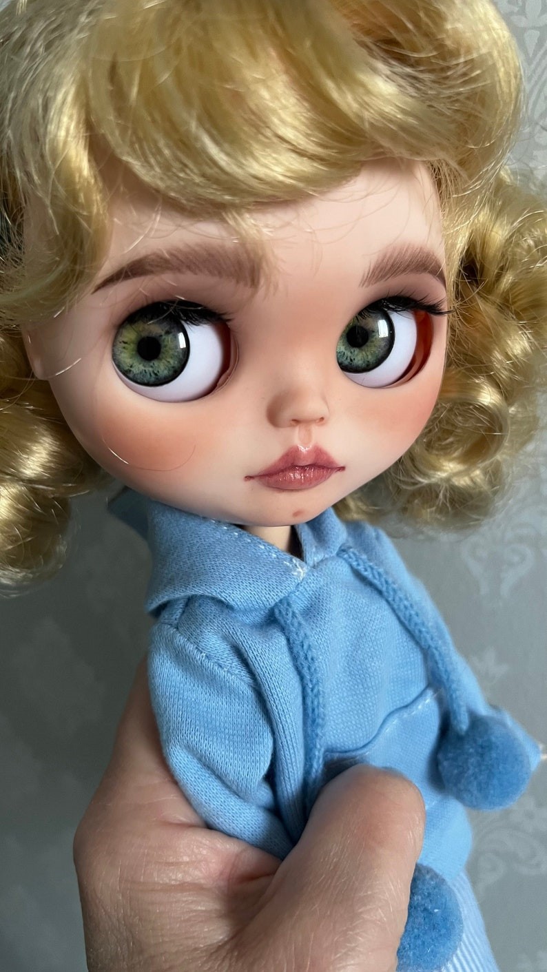 Emily – Custom Blythe Doll One-Of-A-Kind OOAK Custom OOAK Blythe Doll