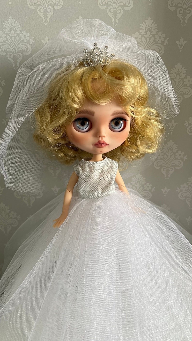Emily – Custom Blythe Doll One-Of-A-Kind OOAK Custom OOAK Blythe Doll