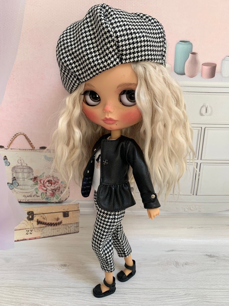 Everly – Custom Blythe Doll One-Of-A-Kind OOAK Custom OOAK Blythe Doll