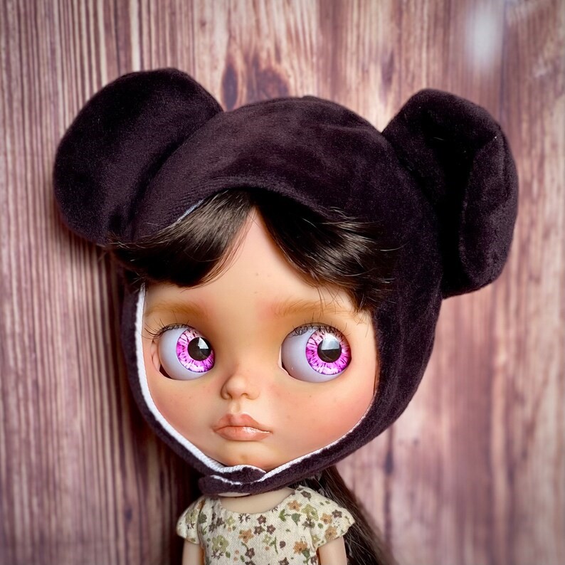 Gianna – Custom Blythe Doll One-Of-A-Kind OOAK Custom OOAK Blythe Doll