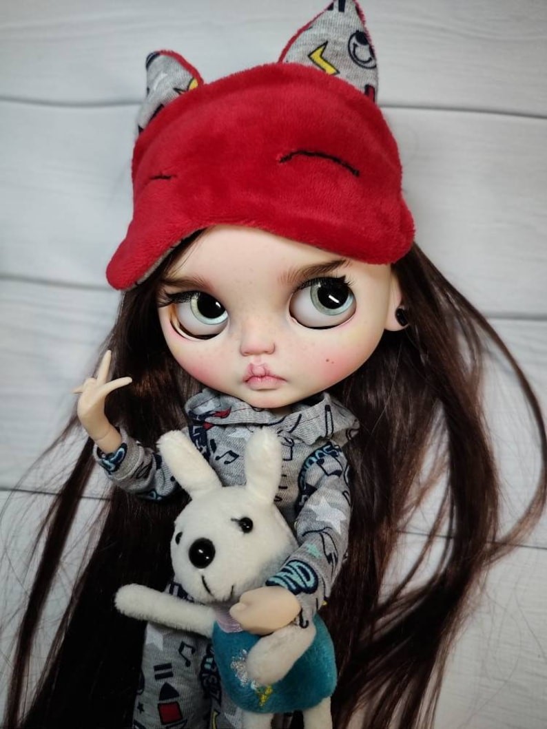 Grace – Custom Blythe Doll One-Of-A-Kind OOAK Custom OOAK Blythe Doll