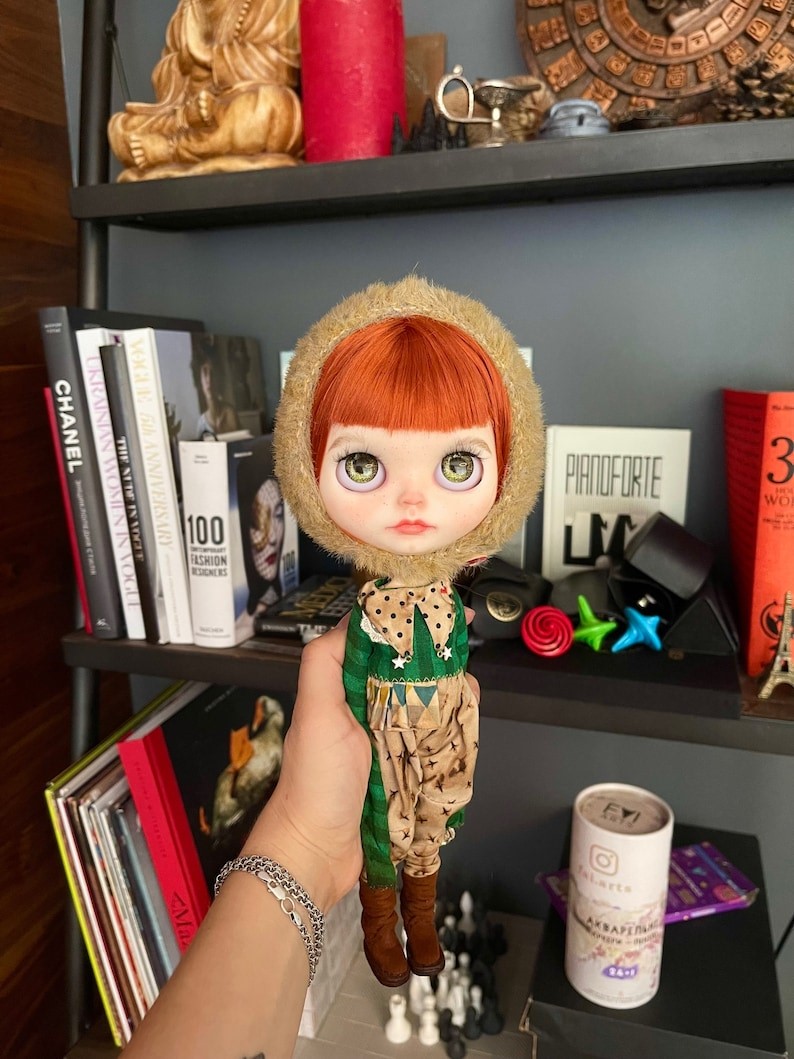 Hannah – Custom Blythe Doll One-Of-A-Kind OOAK Custom OOAK Blythe Doll