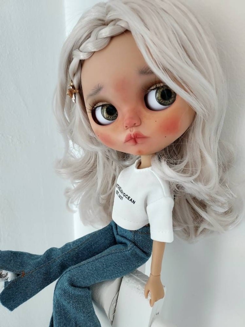 Isla – Custom Blythe Doll One-Of-A-Kind OOAK Custom OOAK Blythe Doll