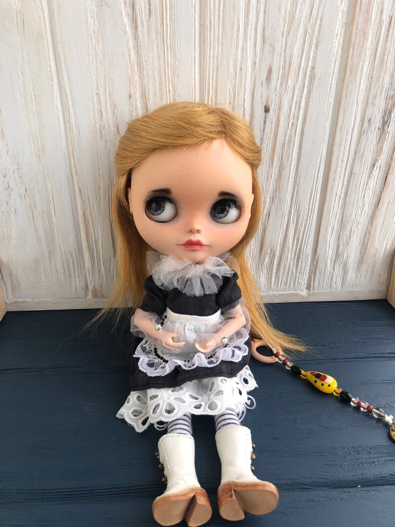 Ivy – Custom Blythe Doll One-Of-A-Kind OOAK Custom OOAK Blythe Doll