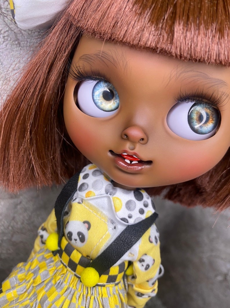 Khloe – Custom Blythe Doll One-Of-A-Kind OOAK Custom OOAK Blythe Doll