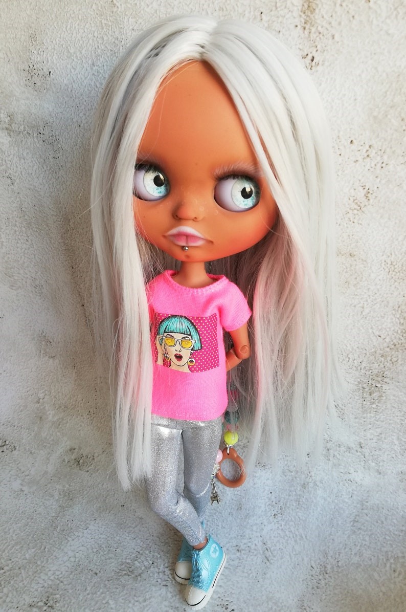 Kirsten – Custom Blythe Doll One-Of-A-Kind OOAK Custom OOAK Blythe Doll