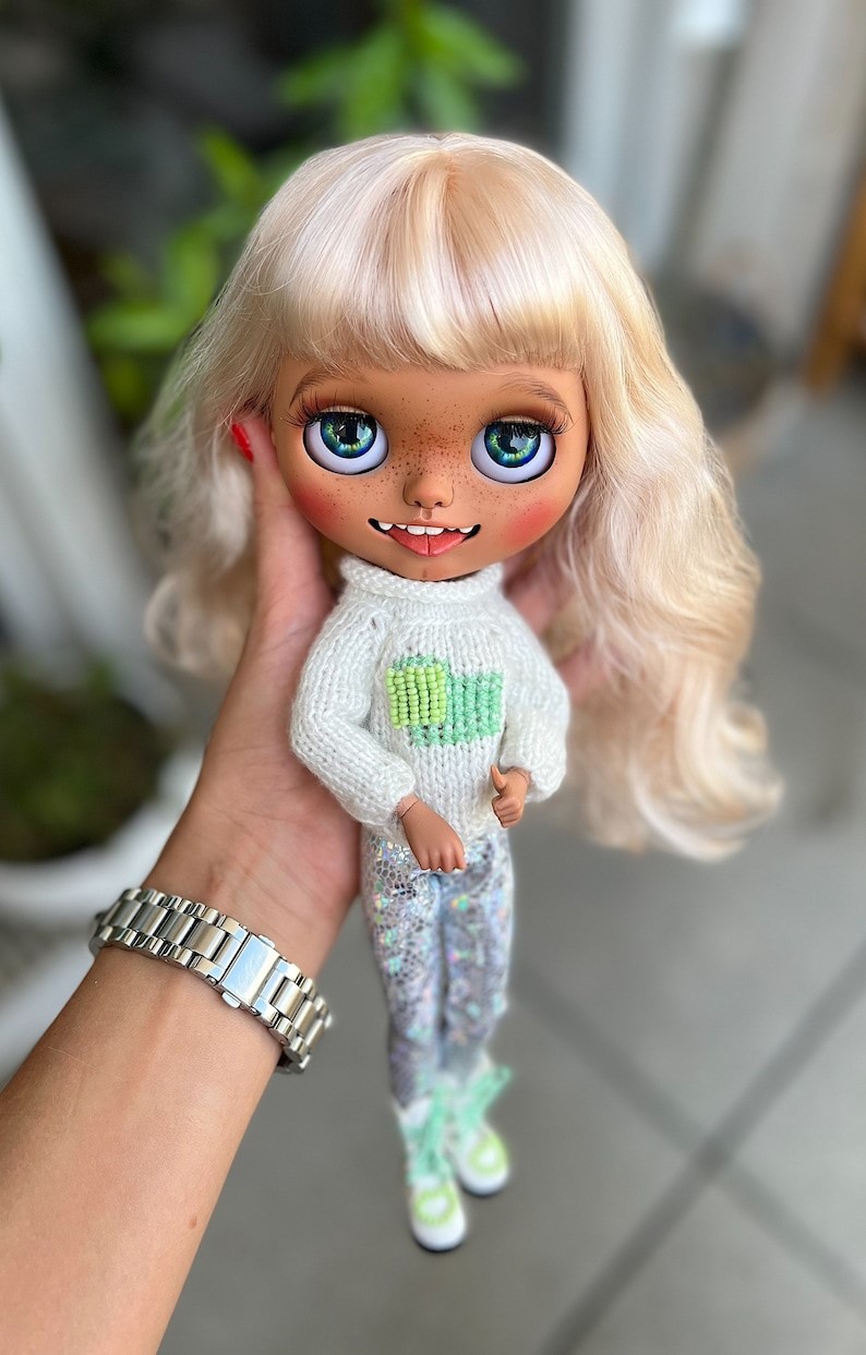 Riley – Custom Blythe Doll One-Of-A-Kind OOAK Custom OOAK Blythe Doll