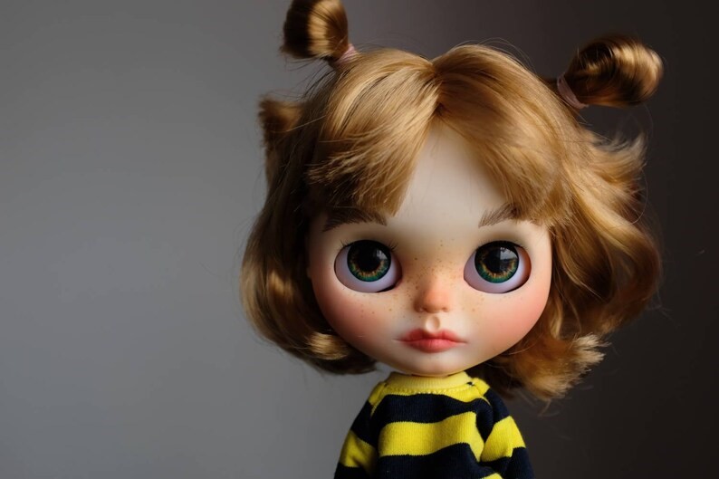 Alice – Custom Blythe Doll One-Of-A-Kind OOAK Custom OOAK Blythe Doll