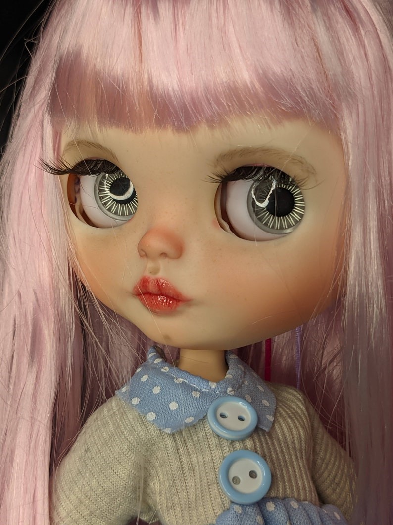 Alicia – Custom Blythe Doll One-Of-A-Kind OOAK Custom OOAK Blythe Doll
