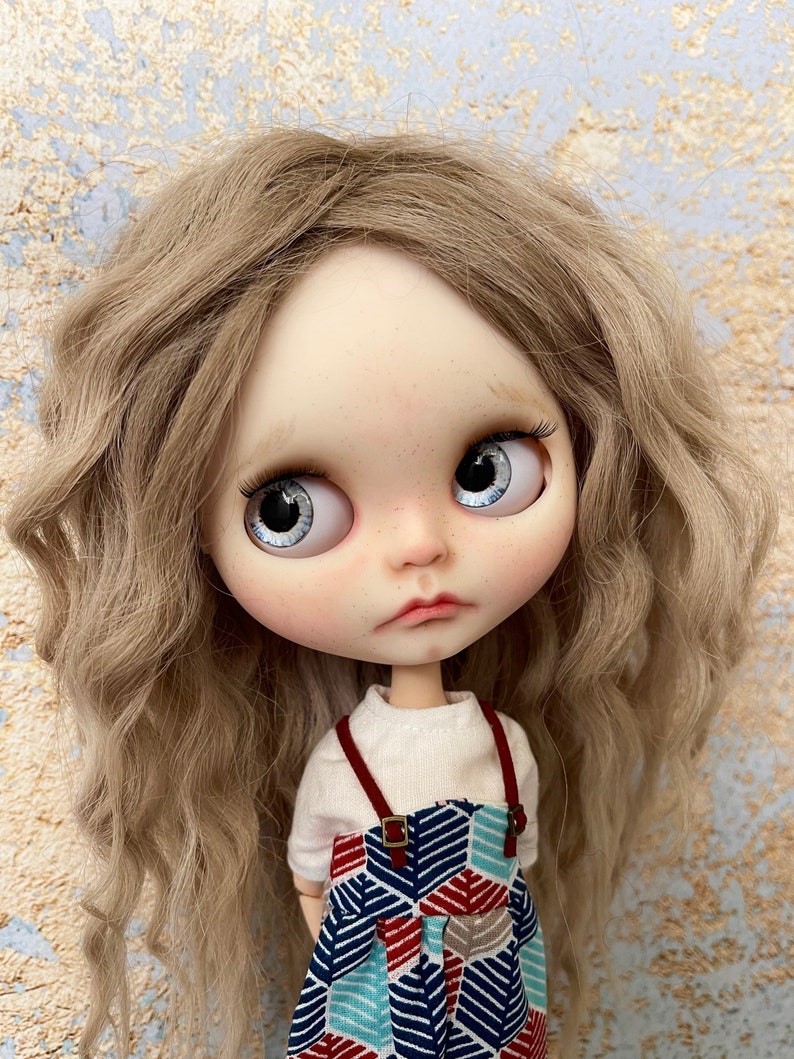 Allie – Custom Blythe Doll One-Of-A-Kind OOAK Custom OOAK Blythe Doll