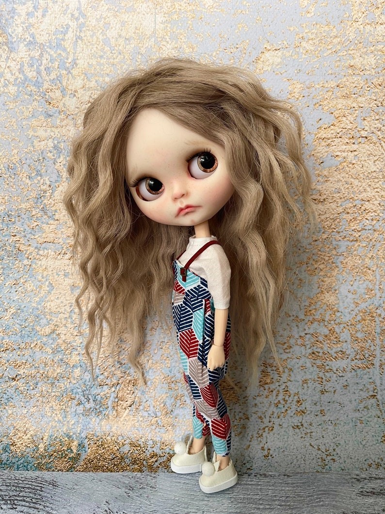 Allie – Custom Blythe Doll One-Of-A-Kind OOAK Custom OOAK Blythe Doll