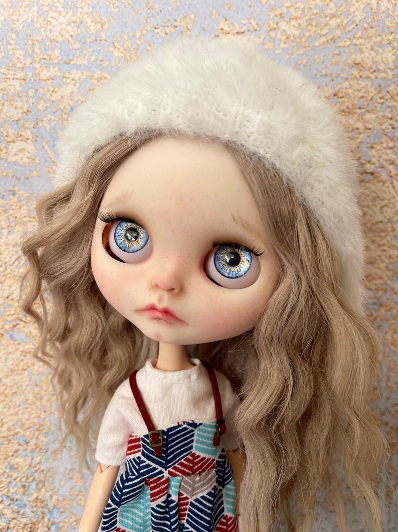 Allie – Custom Blythe Doll One-Of-A-Kind OOAK Custom OOAK Blythe Doll