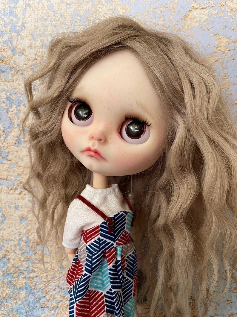 Allie – Custom Blythe Doll One-Of-A-Kind OOAK Custom OOAK Blythe Doll