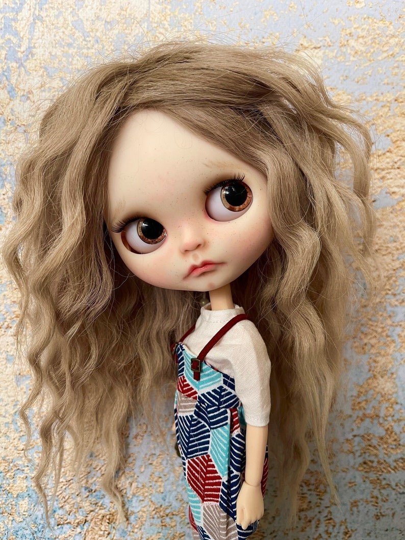 Allie – Custom Blythe Doll One-Of-A-Kind OOAK Custom OOAK Blythe Doll