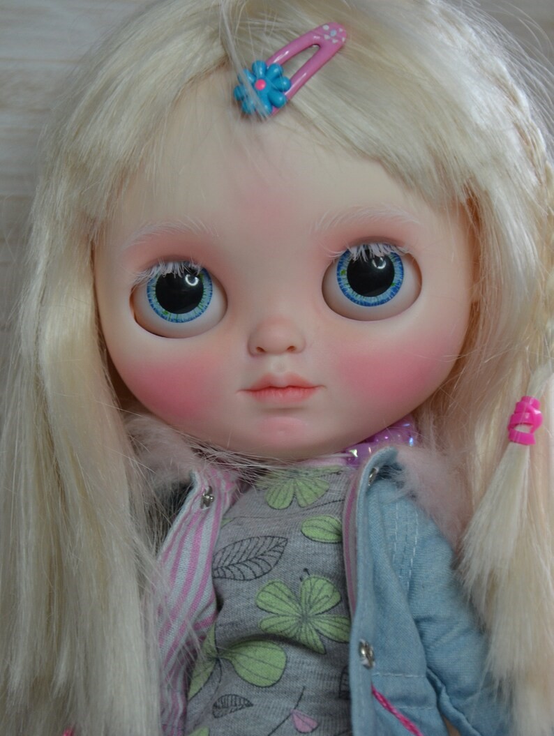 Audrey – Custom Blythe Doll One-Of-A-Kind OOAK Custom OOAK Blythe Doll