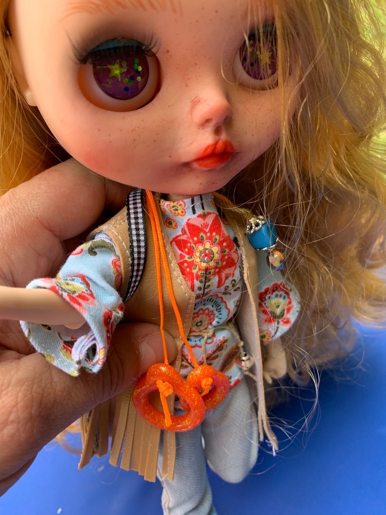 Bella - Custom Blythe Poupée Unique OOAK Custom OOAK Blythe Doll