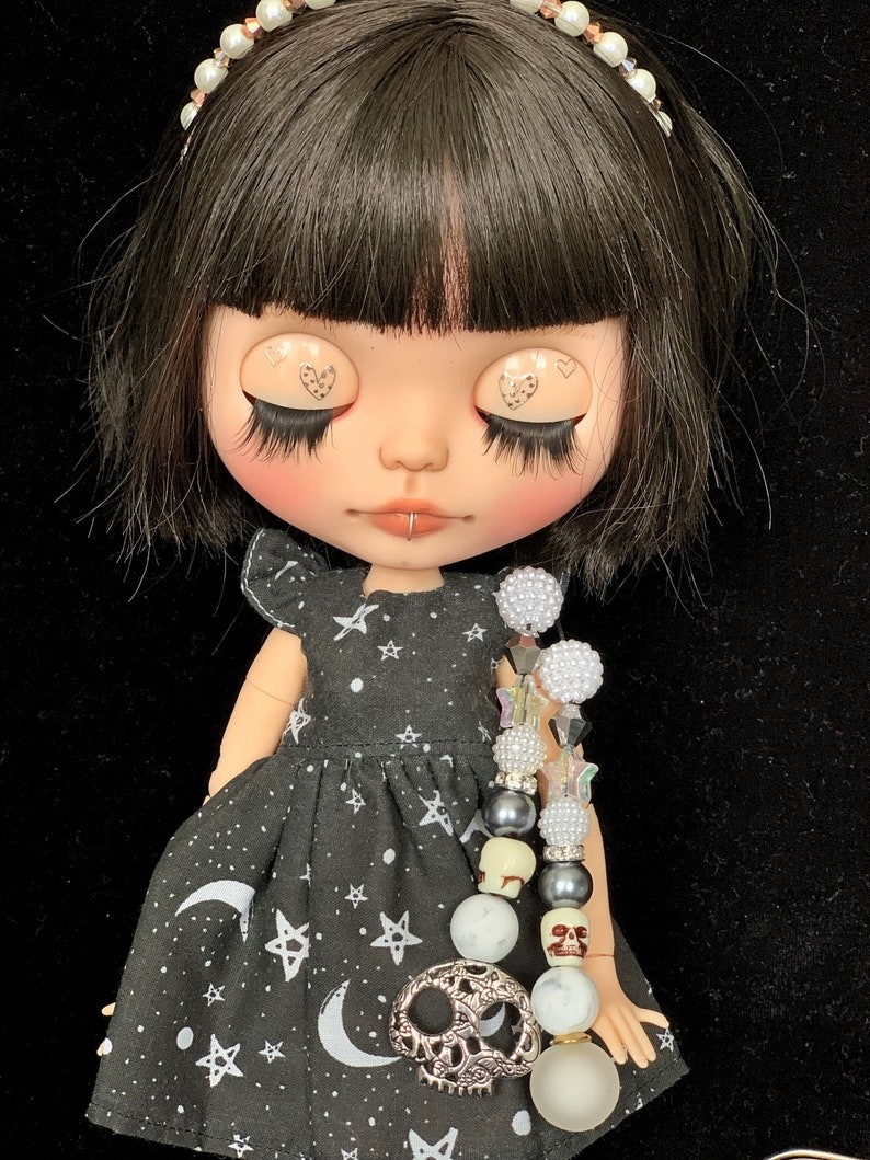 Caroline – Custom Blythe Doll One-Of-A-Kind OOAK Custom OOAK Blythe Doll