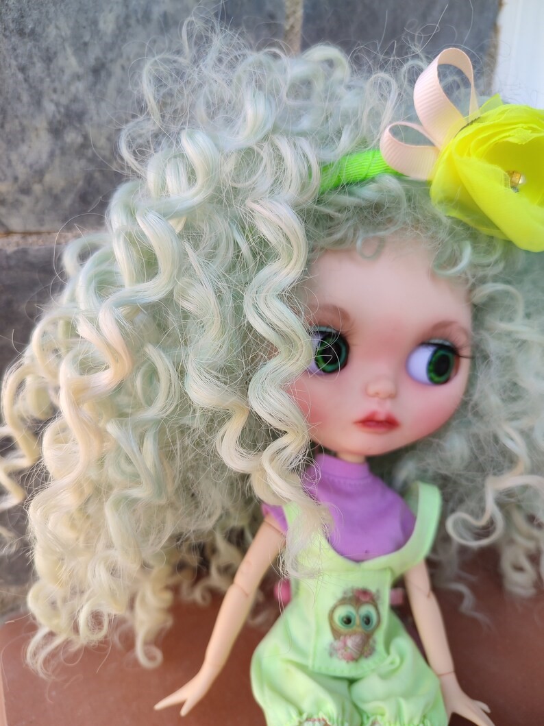 Claire – Custom Blythe Doll One-Of-A-Kind OOAK Custom OOAK Blythe Doll
