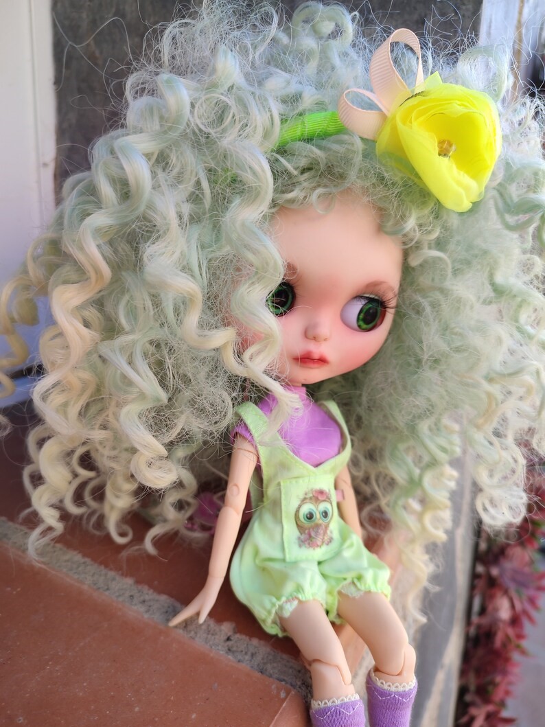 Claire – Custom Blythe Doll One-Of-A-Kind OOAK Custom OOAK Blythe Doll