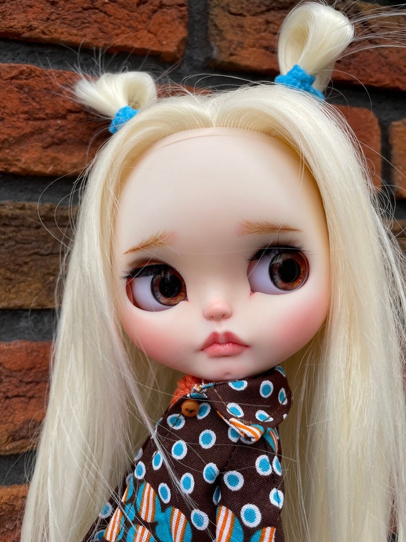 Daleyza – Custom Blythe Doll One-Of-A-Kind OOAK Custom OOAK Blythe Doll
