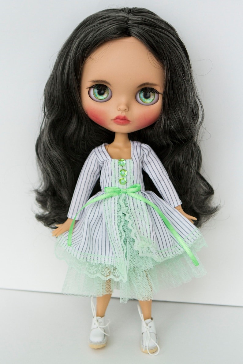 Gwendolyn – Custom Blythe Doll One-Of-A-Kind OOAK Custom OOAK Blythe Doll