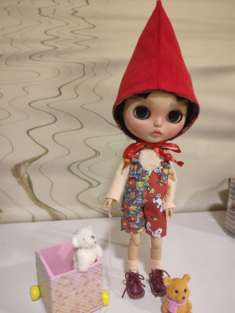 Kate – Custom Blythe Doll One-Of-A-Kind OOAK Custom OOAK Blythe Doll