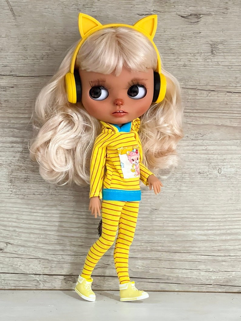 Natalia – Custom Blythe Doll One-Of-A-Kind OOAK Custom OOAK Blythe Doll