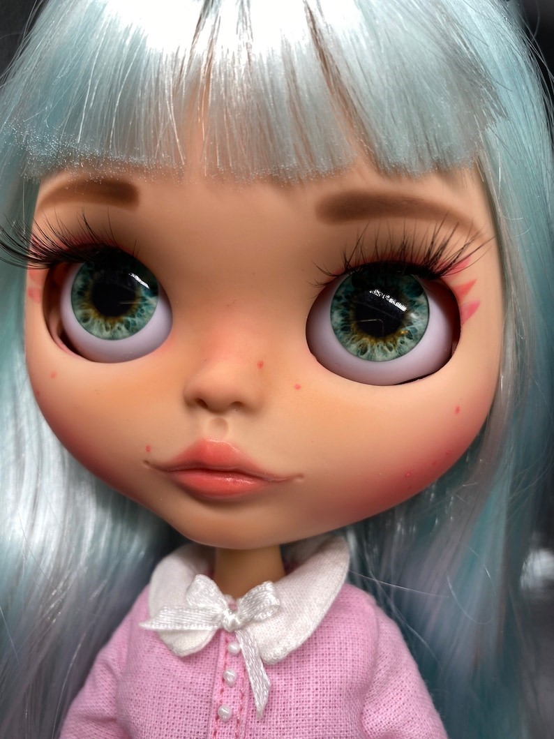 Natalie – Custom Blythe Doll One-Of-A-Kind OOAK Custom OOAK Blythe Doll
