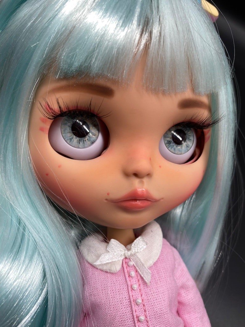 Natalie – Custom Blythe Doll One-Of-A-Kind OOAK Custom OOAK Blythe Doll