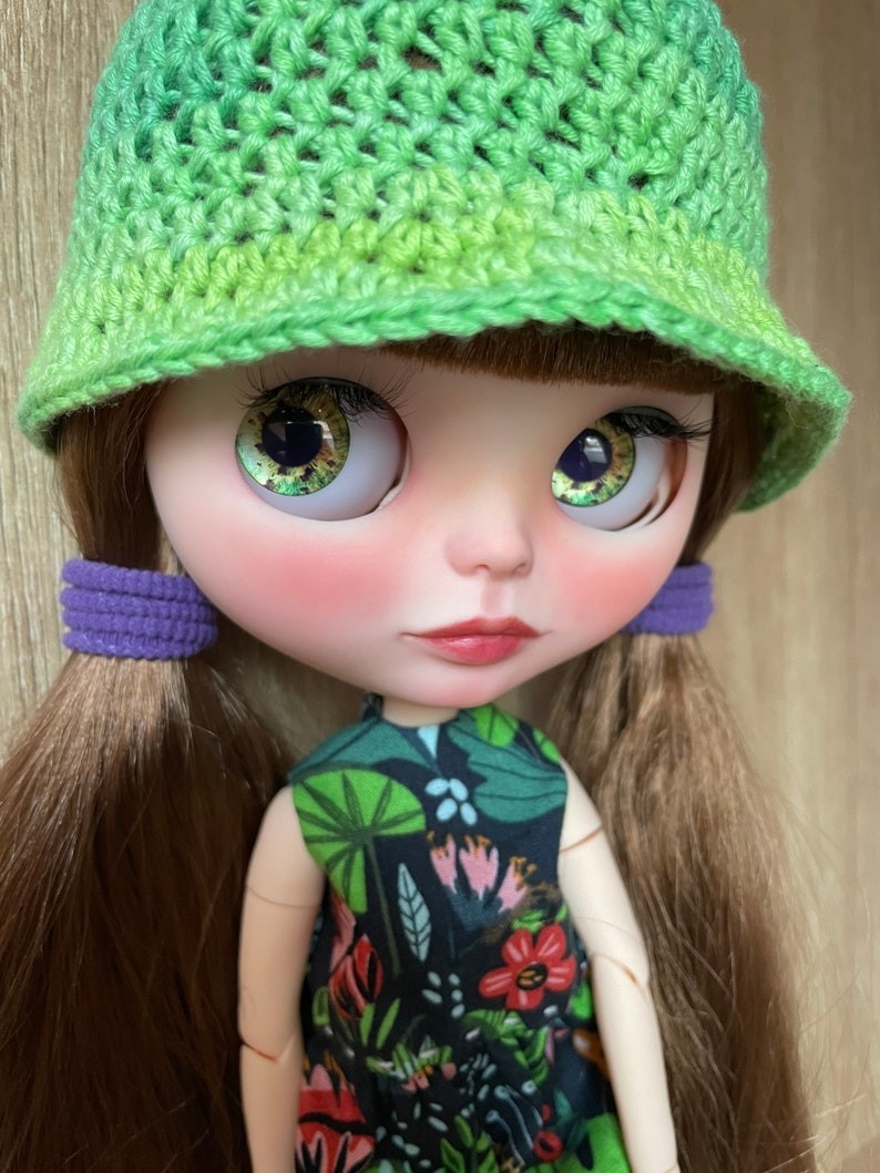 Valentina – Custom Blythe Doll One-Of-A-Kind OOAK Custom OOAK Blythe Doll