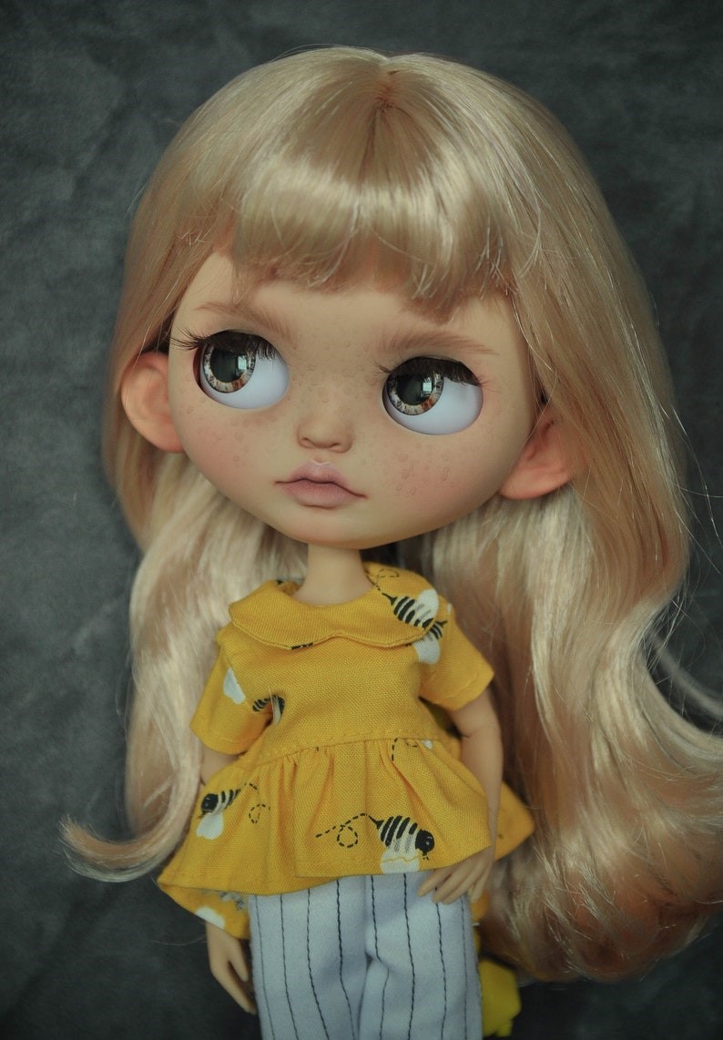 Alma – Custom Blythe Doll One-Of-A-Kind OOAK Custom OOAK Blythe Doll