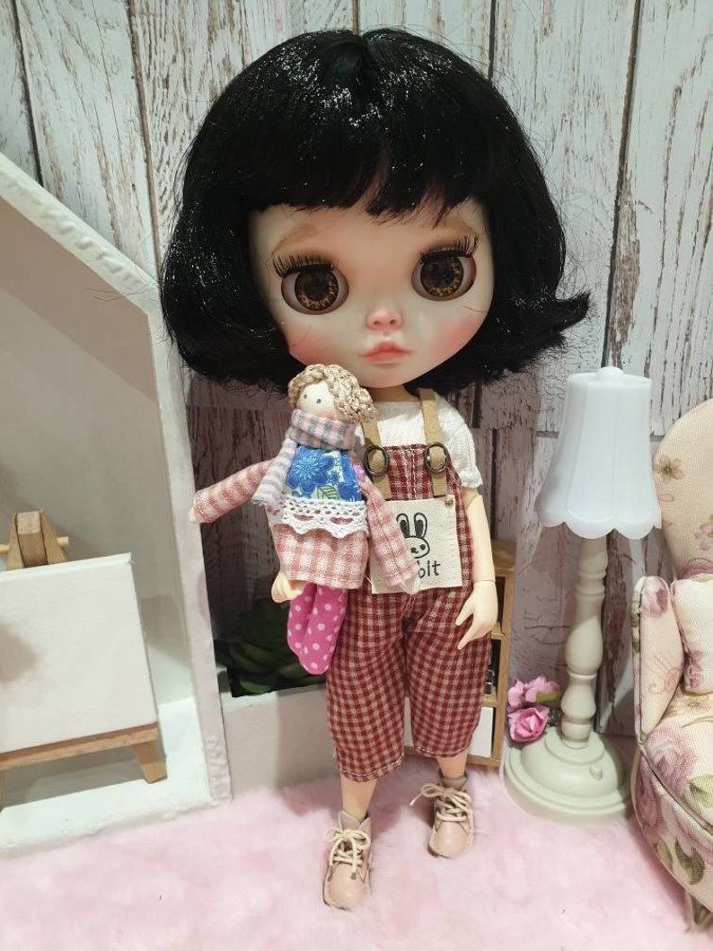 Amber – Custom Blythe Doll One-Of-A-Kind OOAK Custom OOAK Blythe Doll