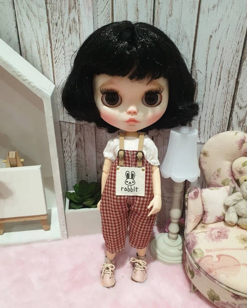 Amber – Custom Blythe Doll One-Of-A-Kind OOAK Custom OOAK Blythe Doll
