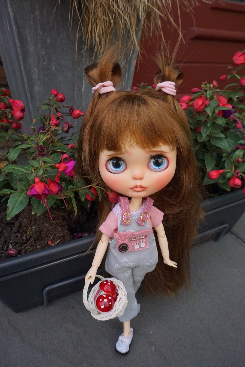 Emberly – Custom Blythe Doll One-Of-A-Kind OOAK Custom OOAK Blythe Doll