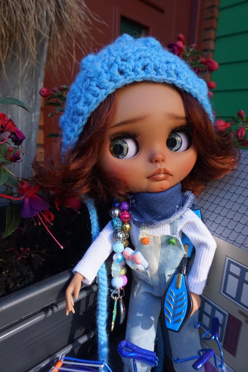 Emely – Custom Blythe Doll One-Of-A-Kind OOAK Custom OOAK Blythe Doll