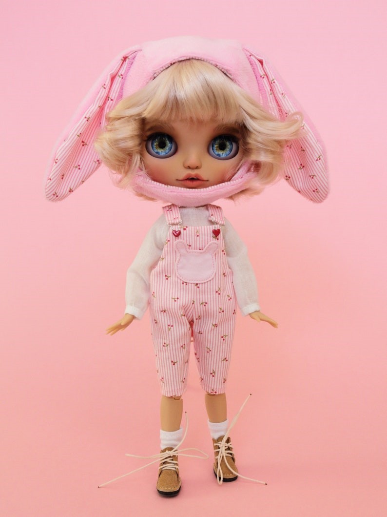 Kennedi – Custom Blythe Doll One-Of-A-Kind OOAK Custom OOAK Blythe Doll