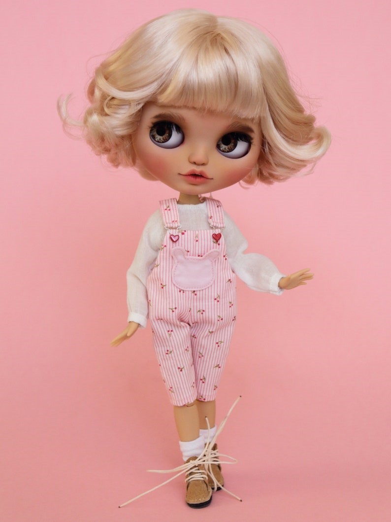 Kennedi – Custom Blythe Doll One-Of-A-Kind OOAK Custom OOAK Blythe Doll