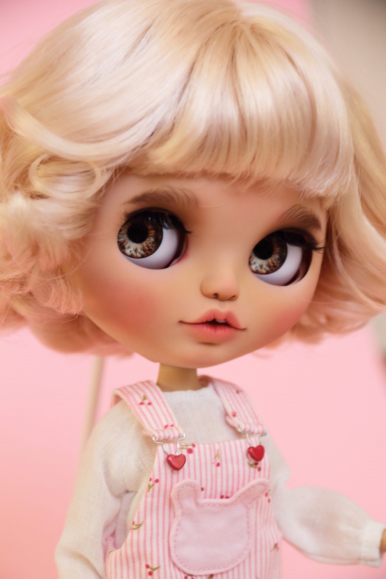 Kennedi – Custom Blythe Doll One-Of-A-Kind OOAK Custom OOAK Blythe Doll